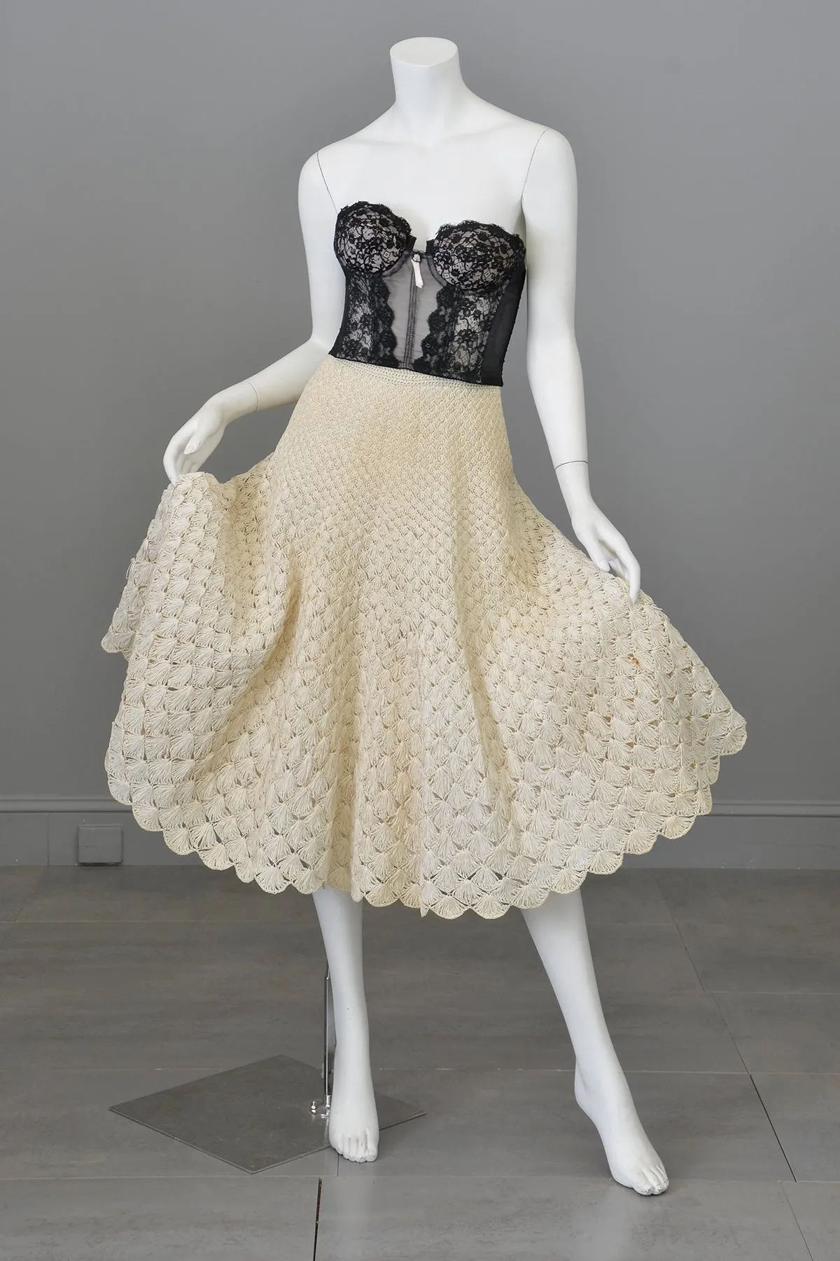 1950s Pearl Woven Raffia Full Skirt