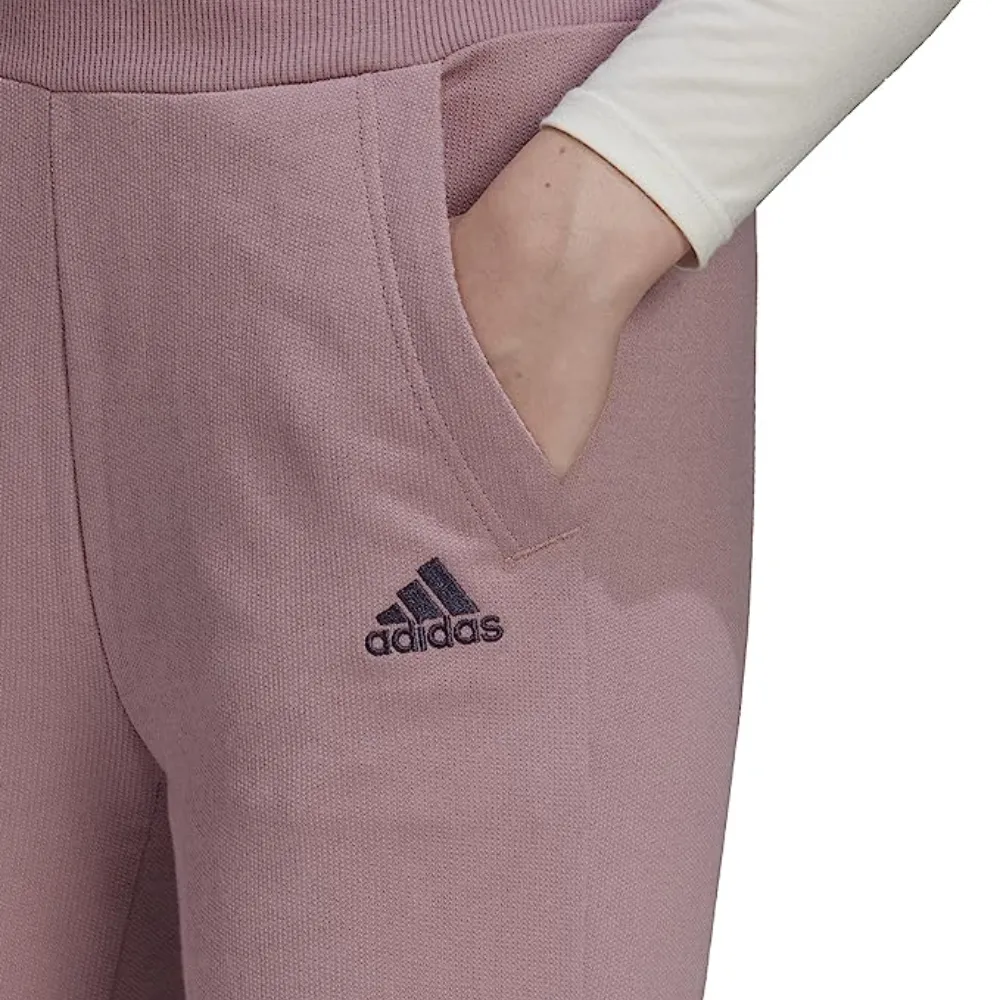 adidas Women’s Standard Tiro 7/8 Pants