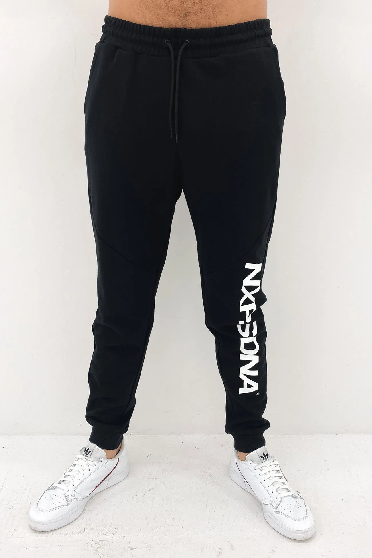 Advance Trackpant Jet Black