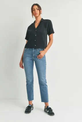 Cut-Off Cropped Straight Leg Jeans