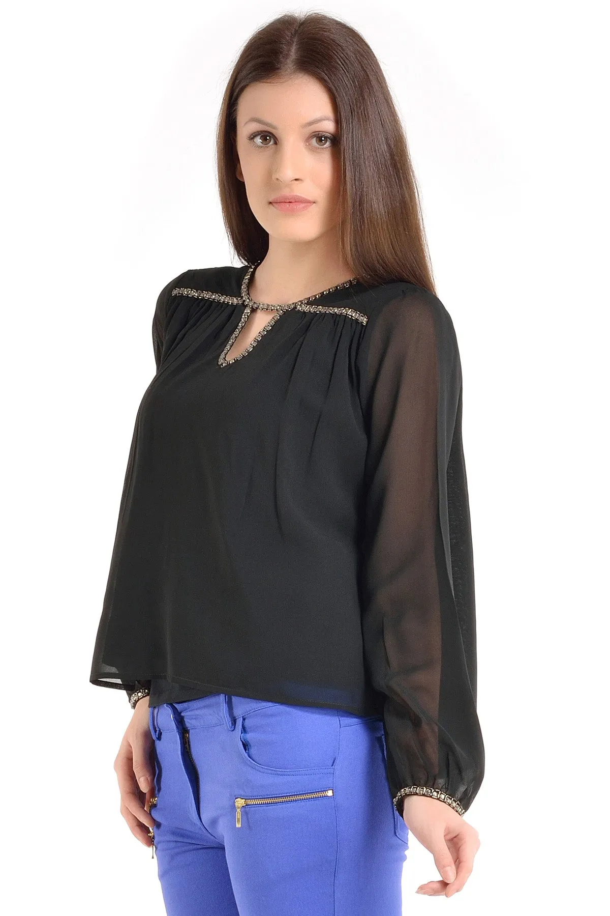 Daphy Front Cut Out Top