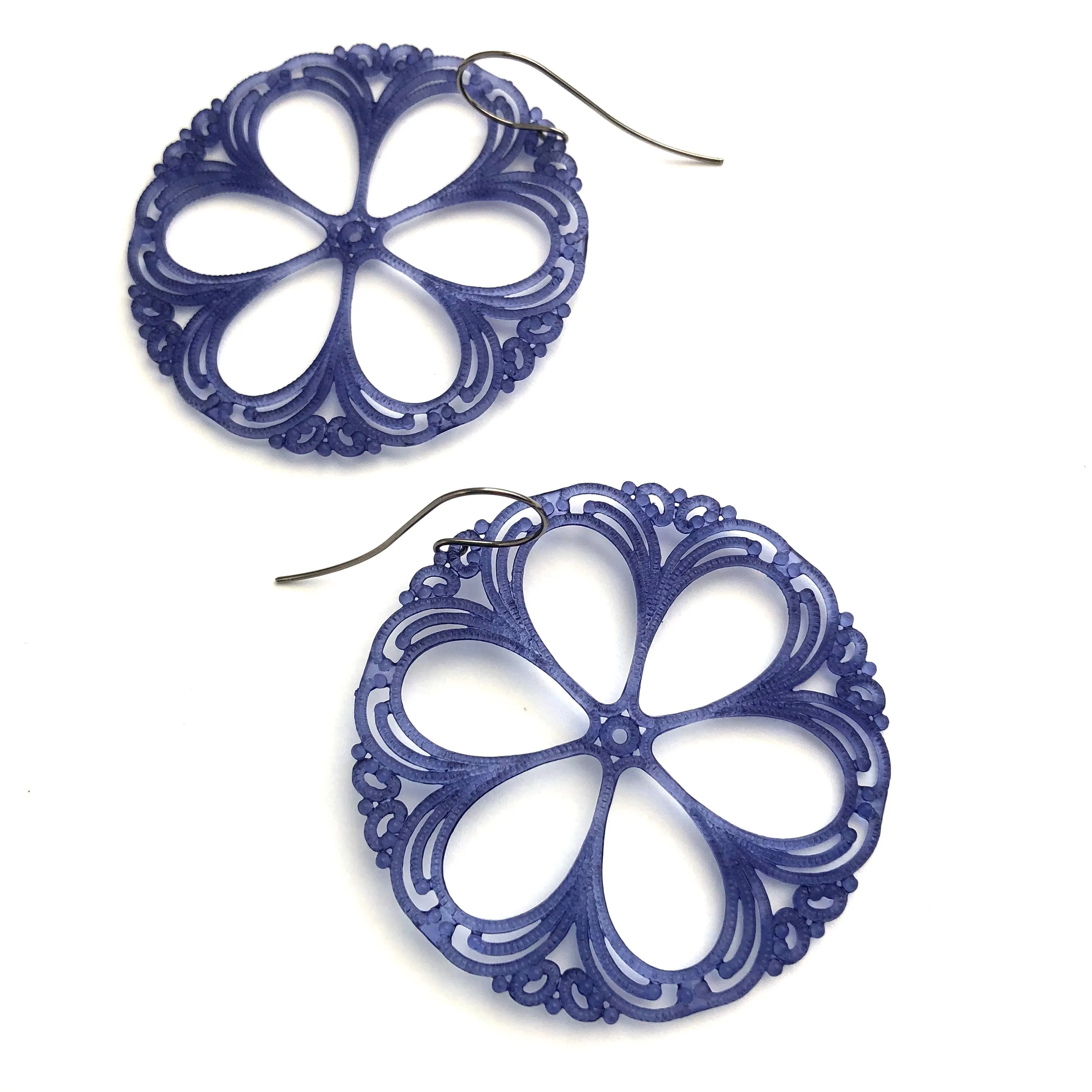 Lace Shield Filigree Drop Earrings