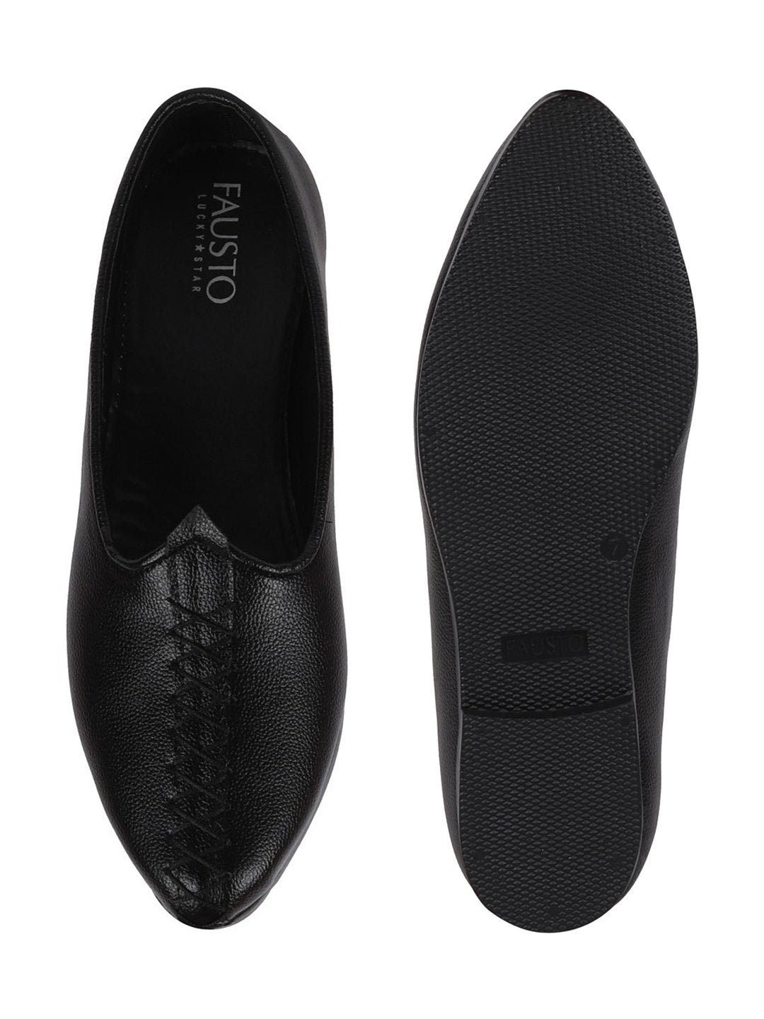 Men Ethnic Black Hand Stitched Juttis & Mojaris