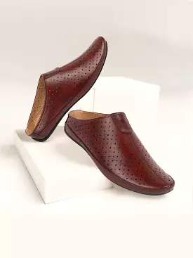 Men Maroon Ethnic Wedding Party Back Open Slip On Juttis and Mojaris