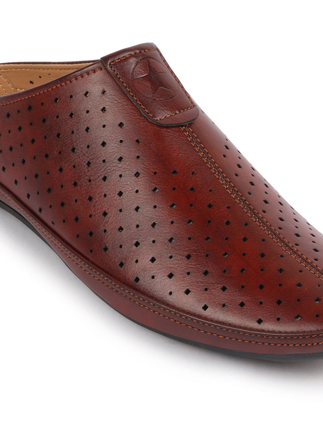 Men Maroon Ethnic Wedding Party Back Open Slip On Juttis and Mojaris