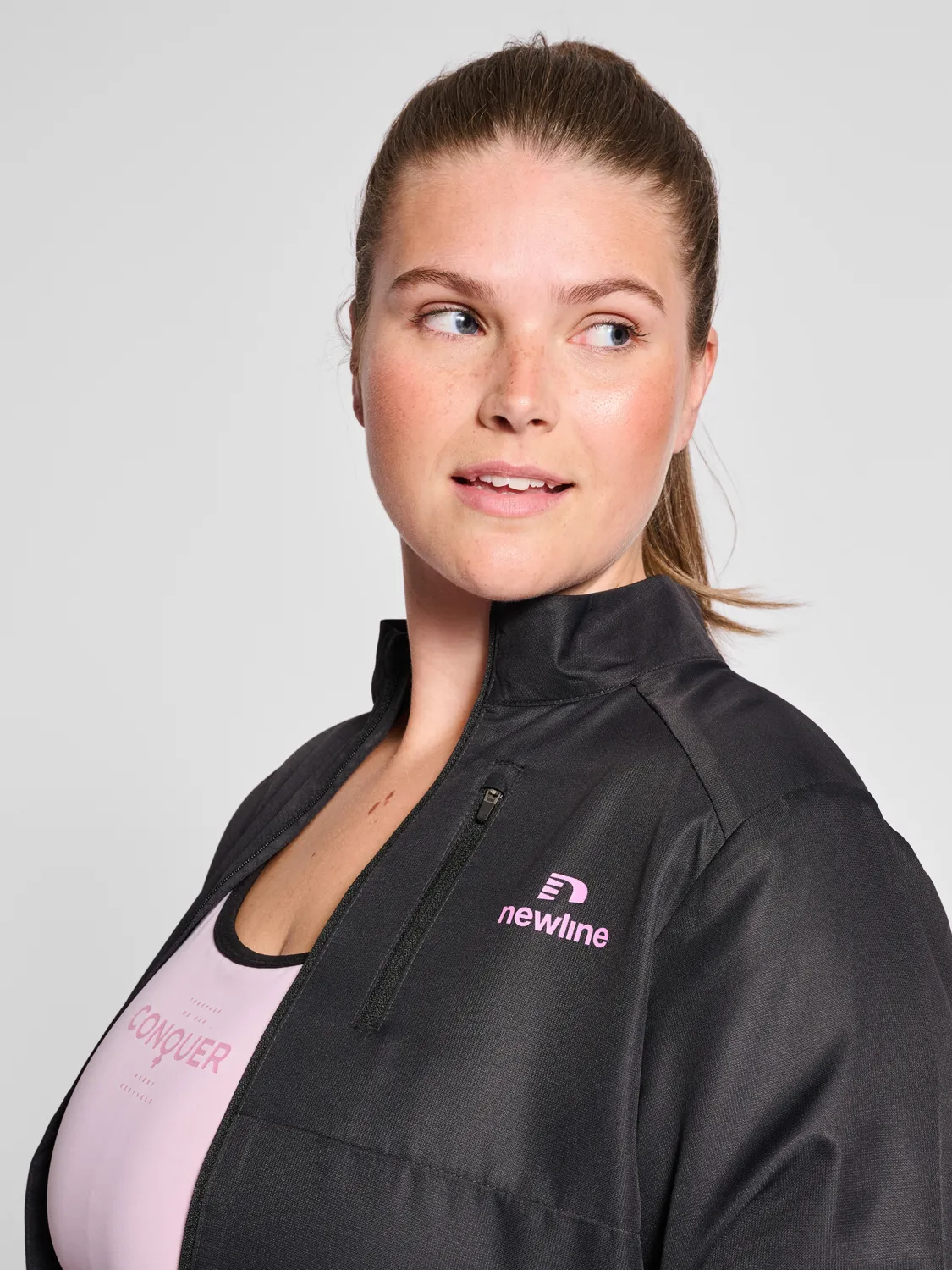 nwlSB RUNNING JACKET WO Running jacket