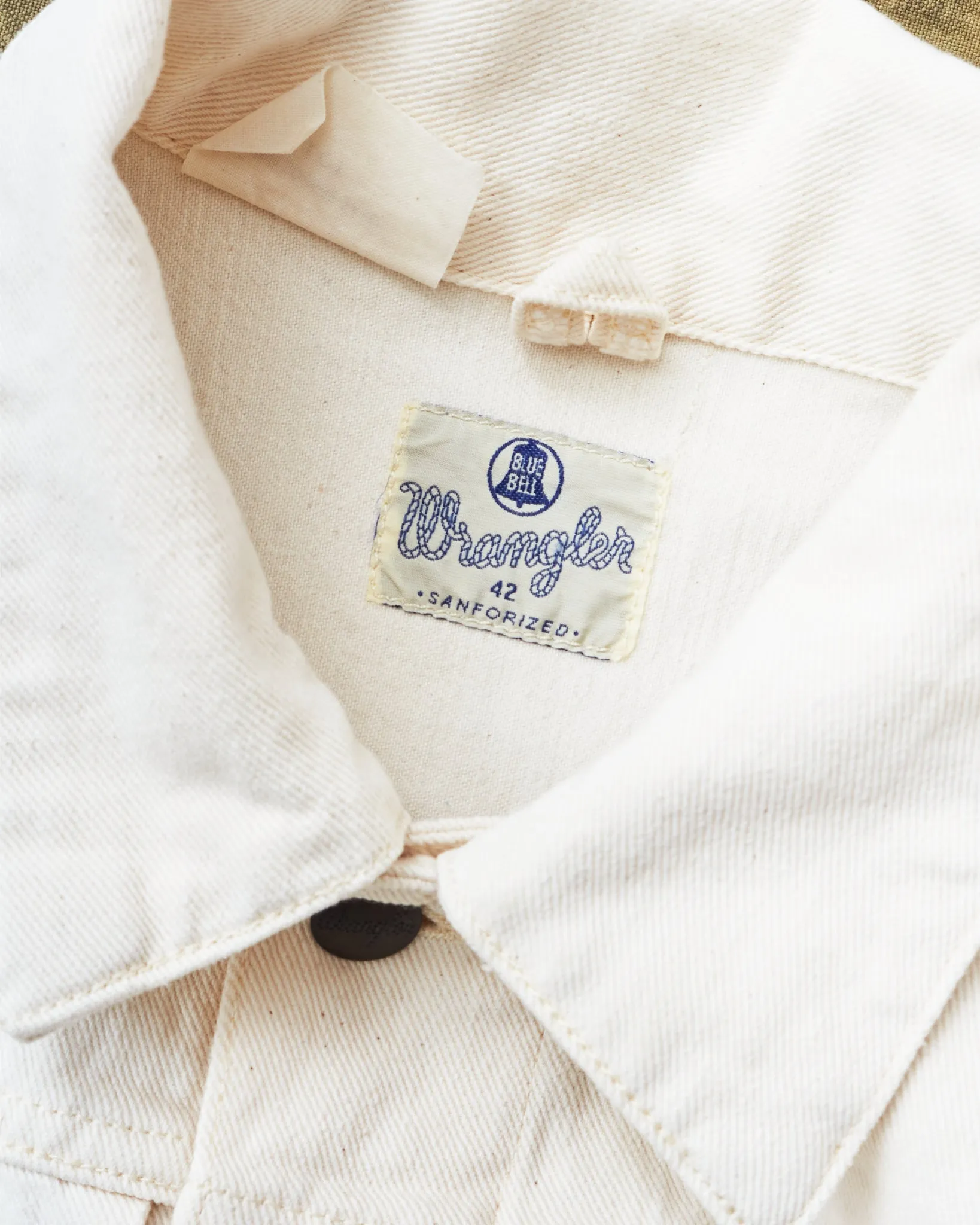 Second Hand Wrangler Blue Bell Embroidered White Denim Jacket