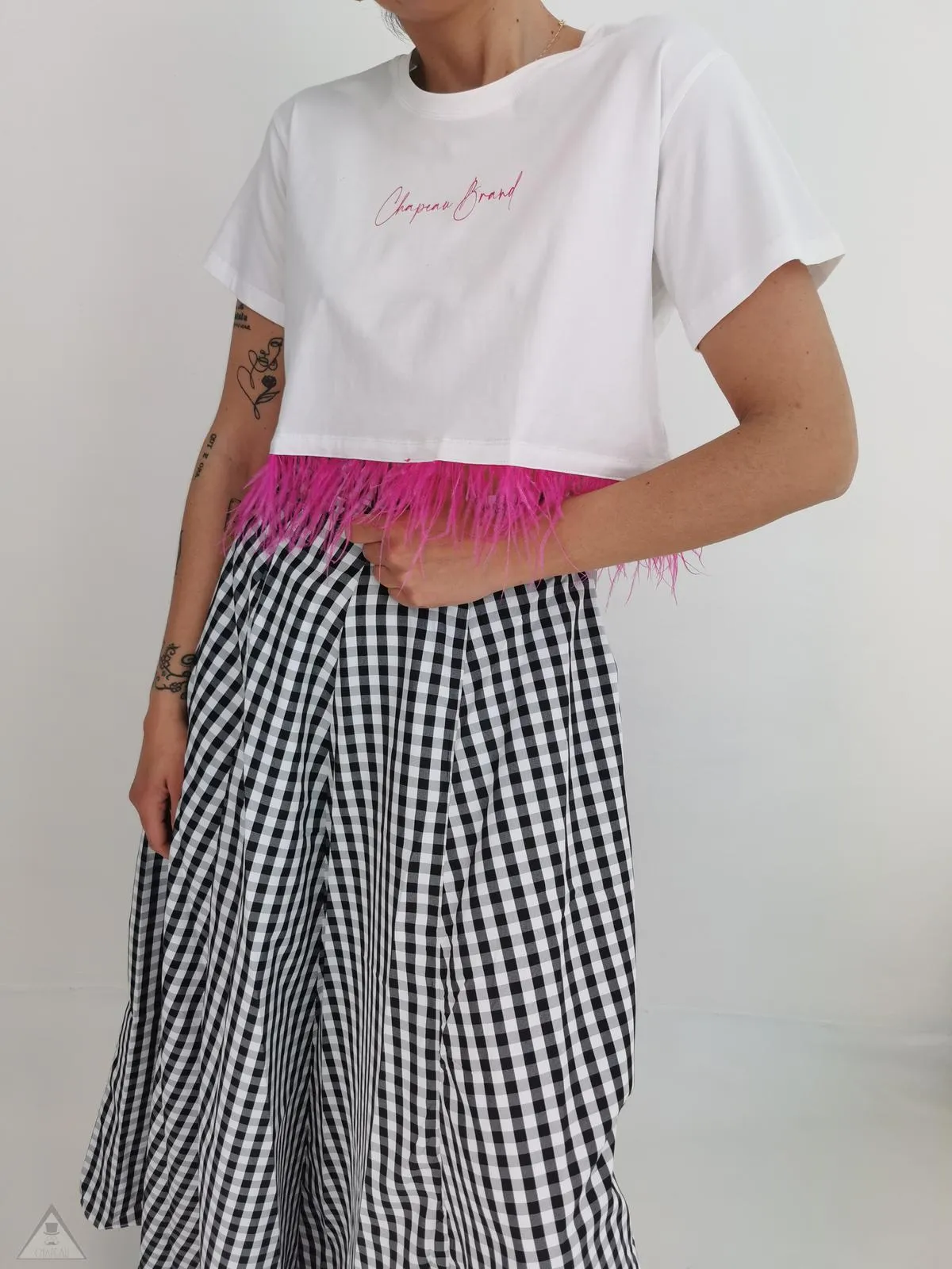 T-Shirt piume crop Fucsia