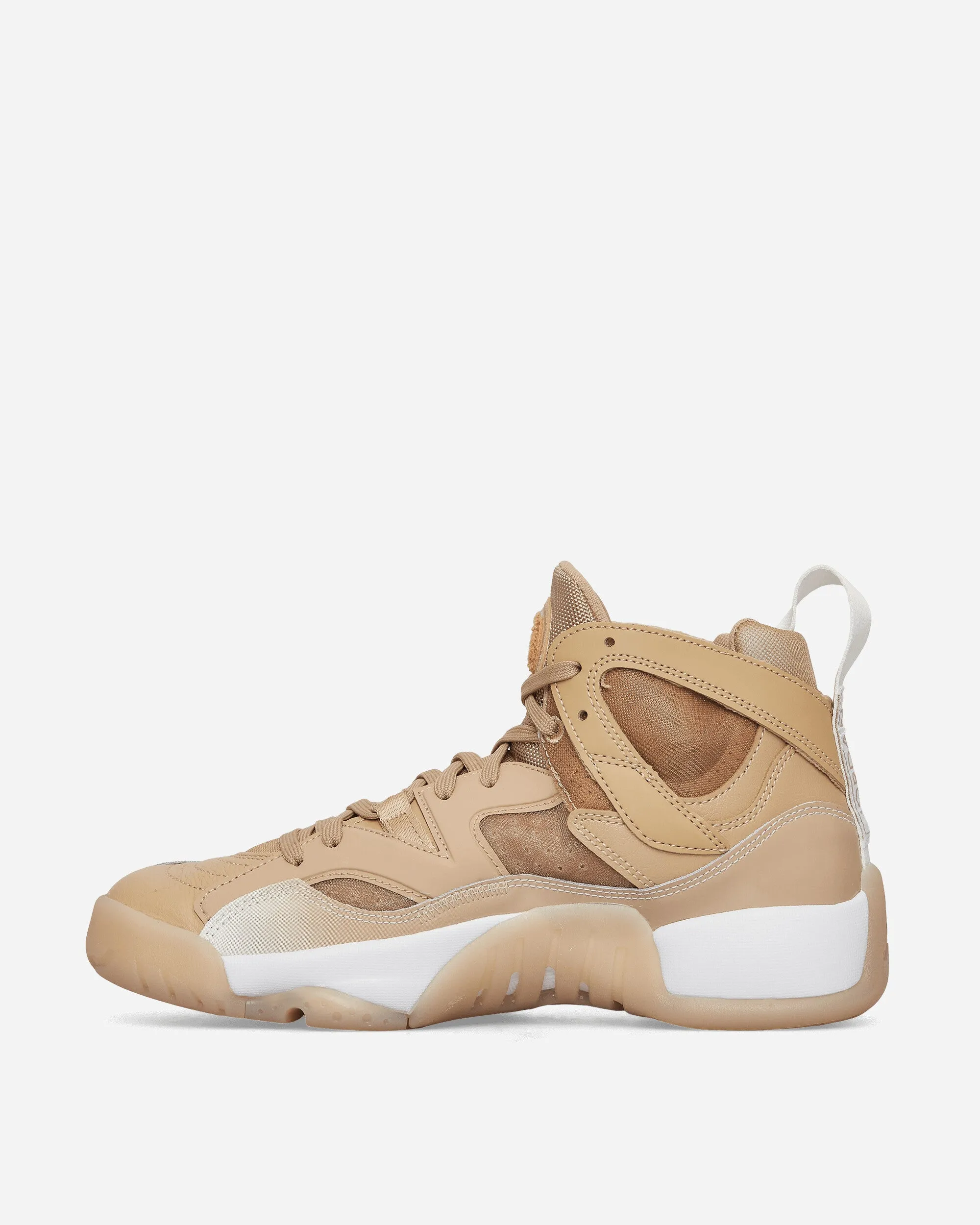 WMNS Jumpman Two Trey Sneakers Beige