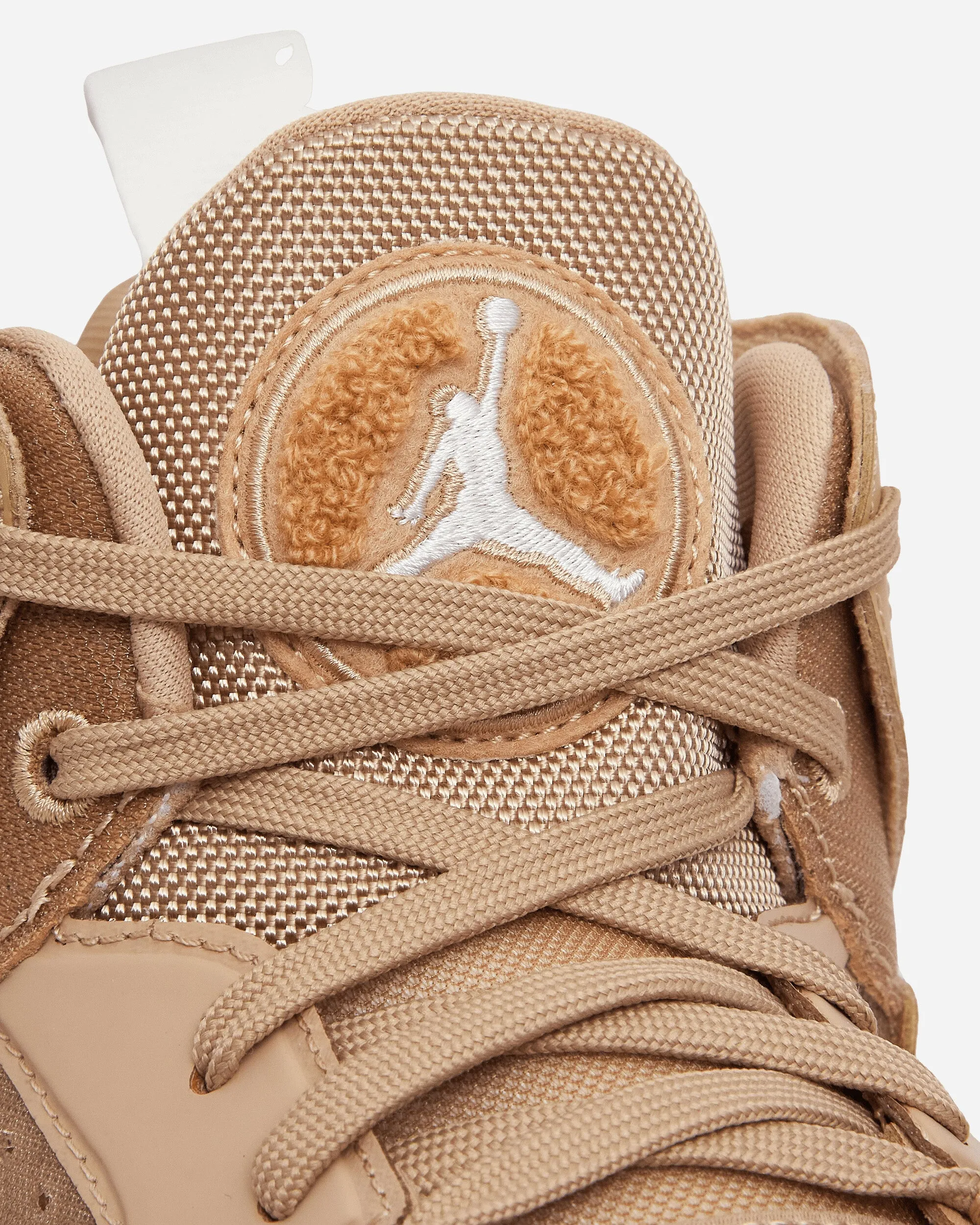 WMNS Jumpman Two Trey Sneakers Beige